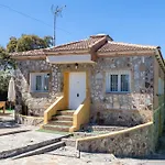 شاليه La Casa De Trasto *
