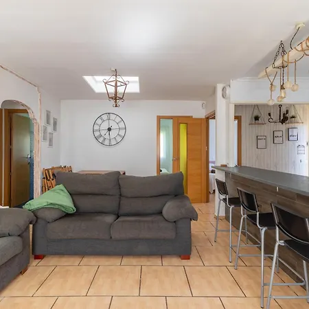 La Casa De Trasto Chalet *